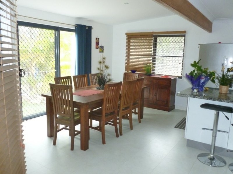 7 Leanne Street, Macleay Island QLD 4184