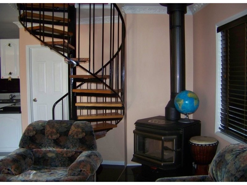 1 Gregory St, Macleay Island QLD 4184