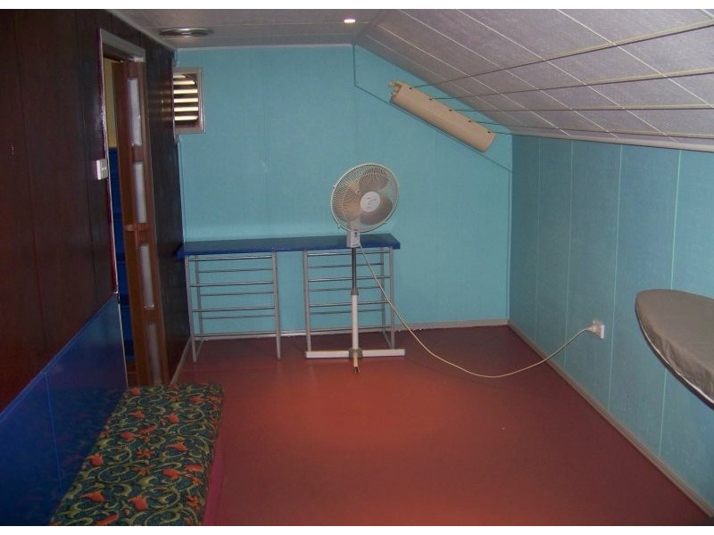 1 Gregory St, Macleay Island QLD 4184