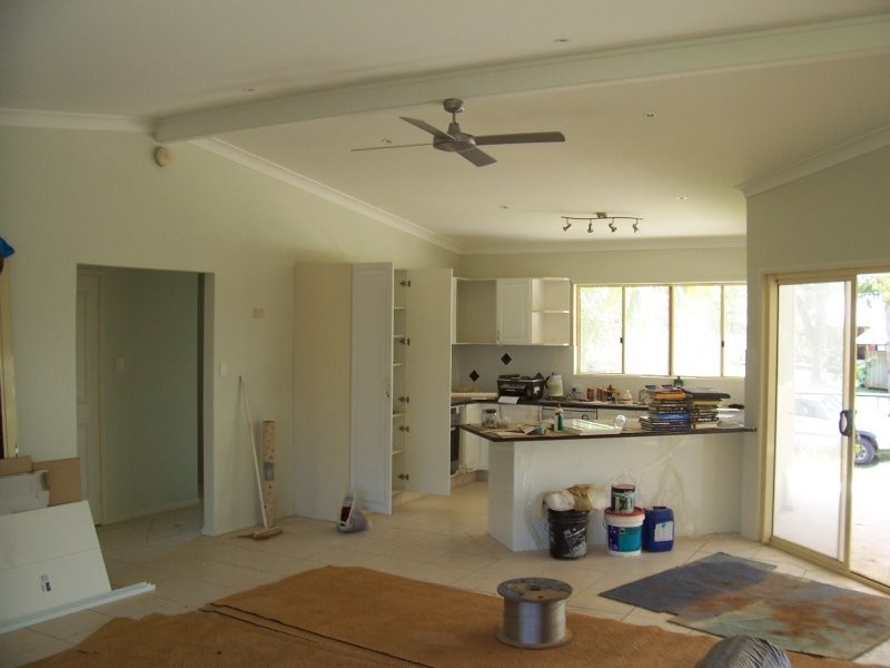 6 WAKE ST, Macleay Island QLD 4184