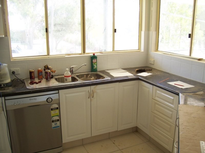 6 WAKE ST, Macleay Island QLD 4184