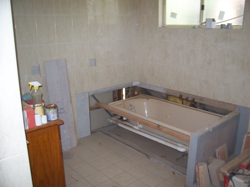 6 WAKE ST, Macleay Island QLD 4184