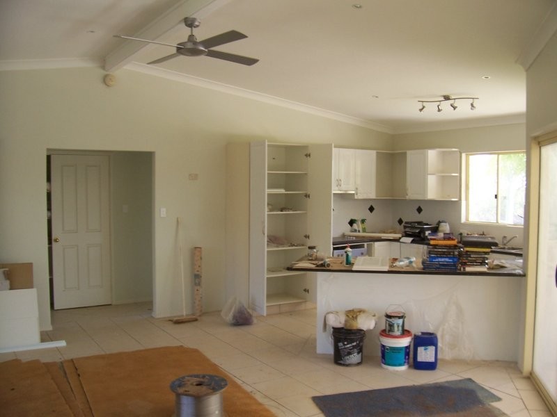 6 WAKE ST, Macleay Island QLD 4184