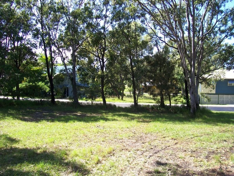 5 ALKIRA ST, Macleay Island QLD 4184