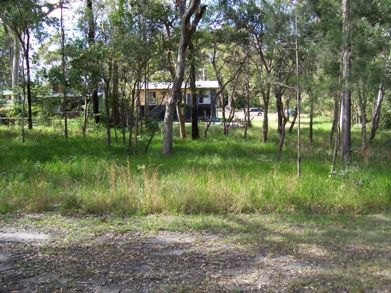 17 NOOGIE ST, Macleay Island QLD 4184