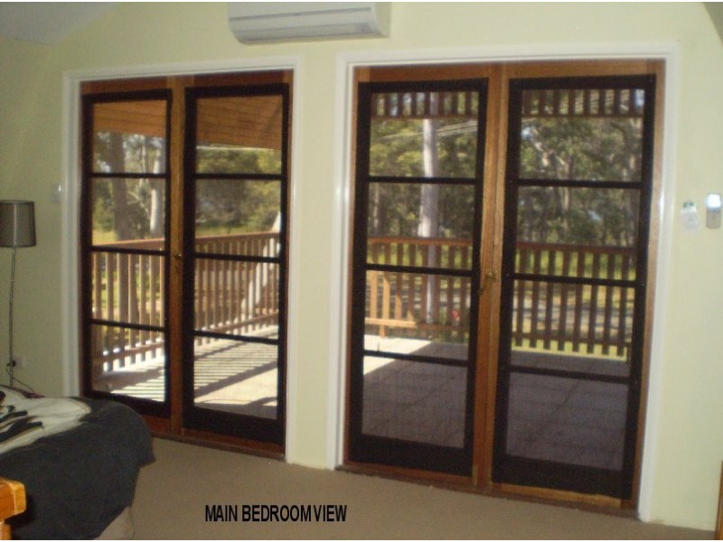 16 BLUE BAY CRESENT, Macleay Island QLD 4184