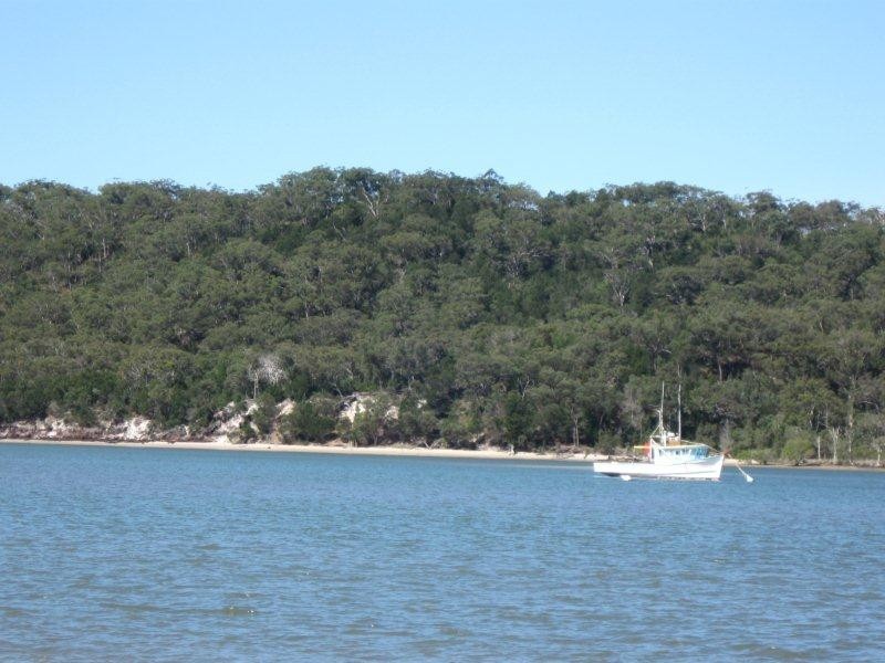 78 WESTERN RD, Macleay Island QLD 4184
