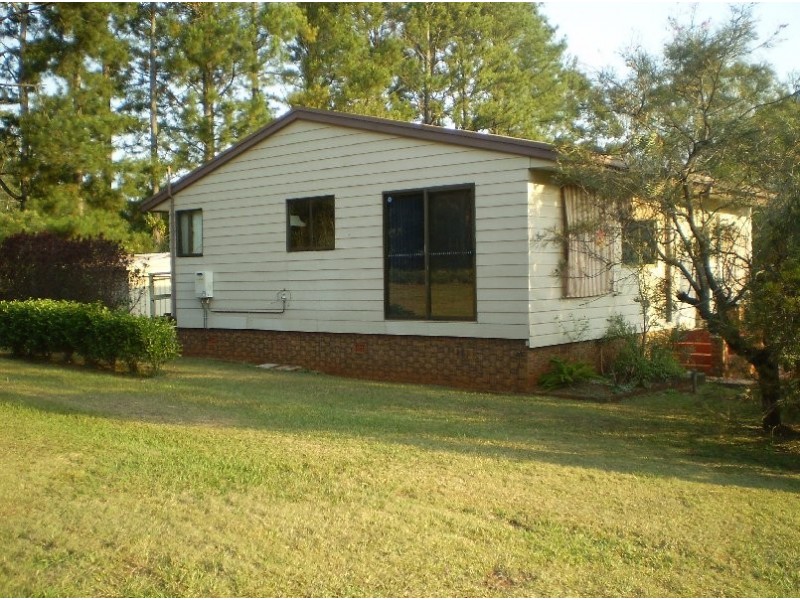 12 JORDAN STREET, Macleay Island QLD 4184