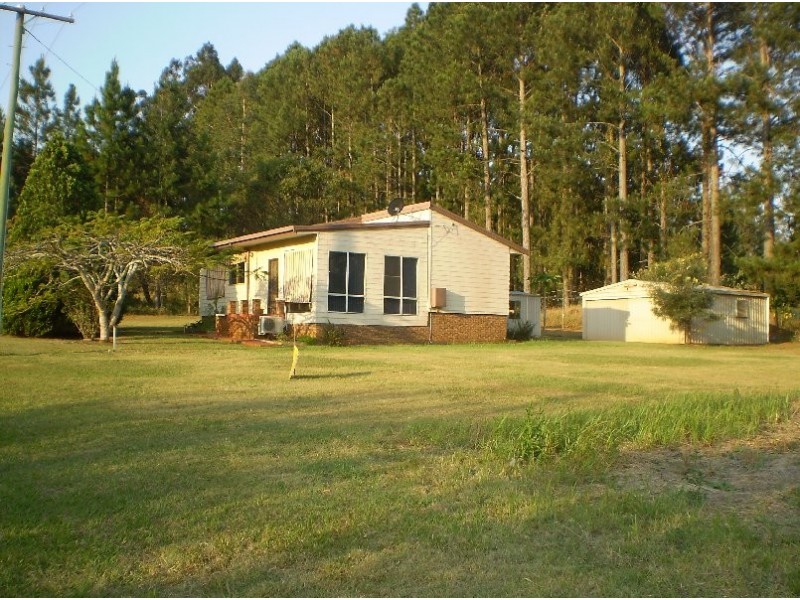 12 JORDAN STREET, Macleay Island QLD 4184