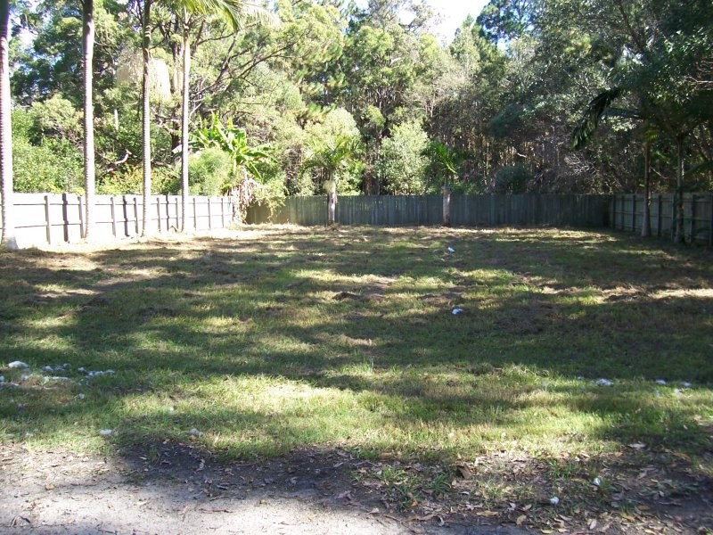 18 DERWENT ST, Macleay Island QLD 4184