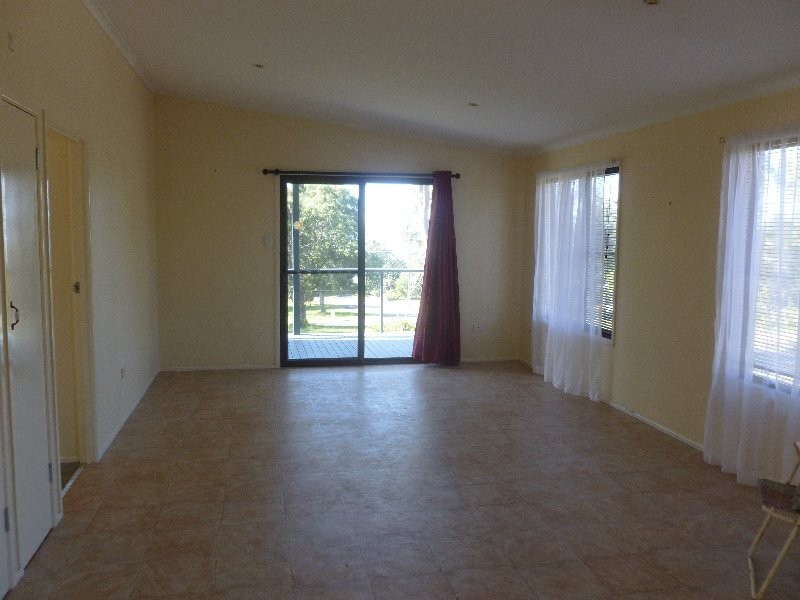 6 ILYA STREET, Macleay Island QLD 4184