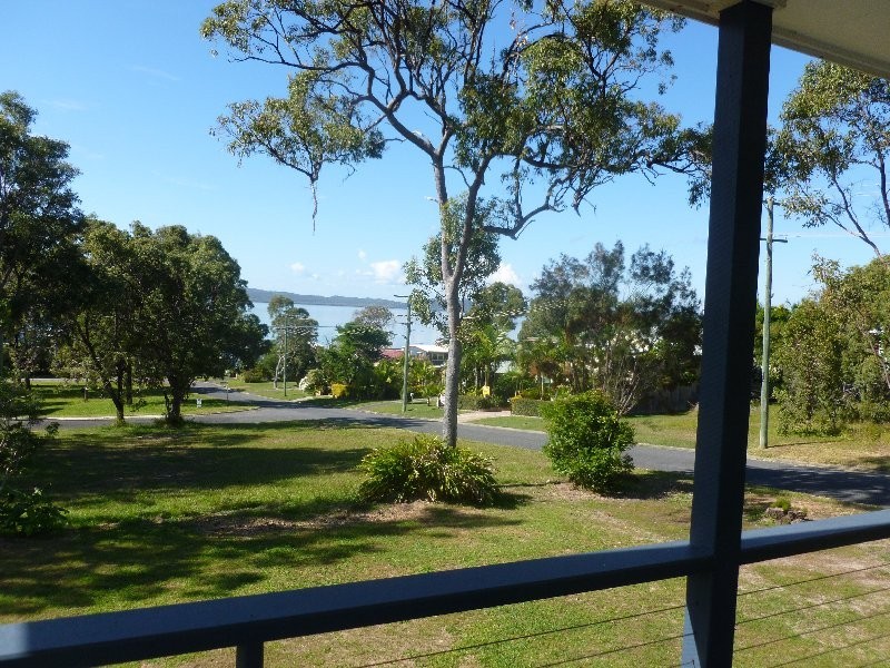 6 ILYA STREET, Macleay Island QLD 4184
