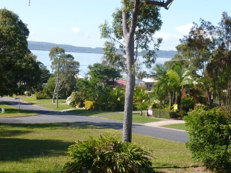 6 ILYA STREET, Macleay Island QLD 4184