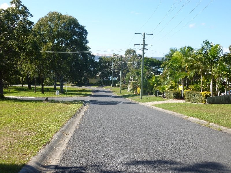 6 ILYA STREET, Macleay Island QLD 4184