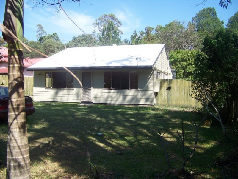 6 WILLIAM STREET, Macleay Island QLD 4184