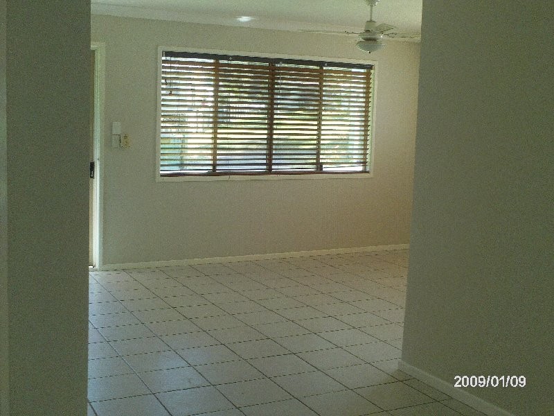 6 WILLIAM STREET, Macleay Island QLD 4184