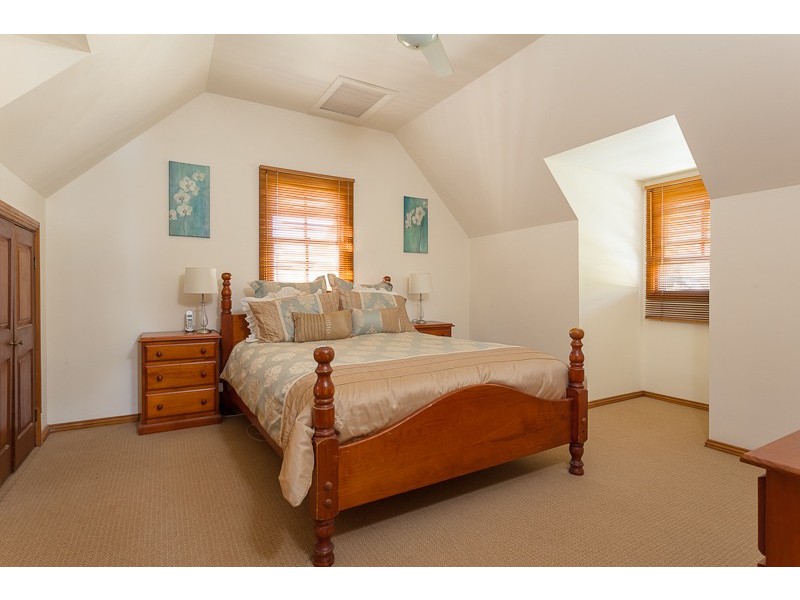 11 JUNE PDE, Lamb Island QLD 4184