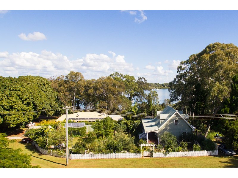 11 JUNE PDE, Lamb Island QLD 4184