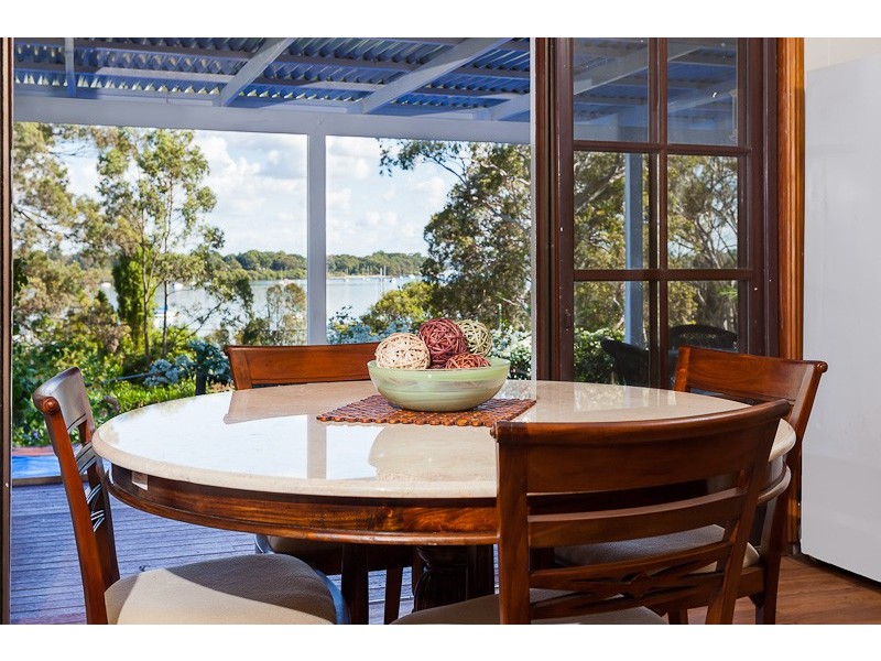 11 JUNE PDE, Lamb Island QLD 4184