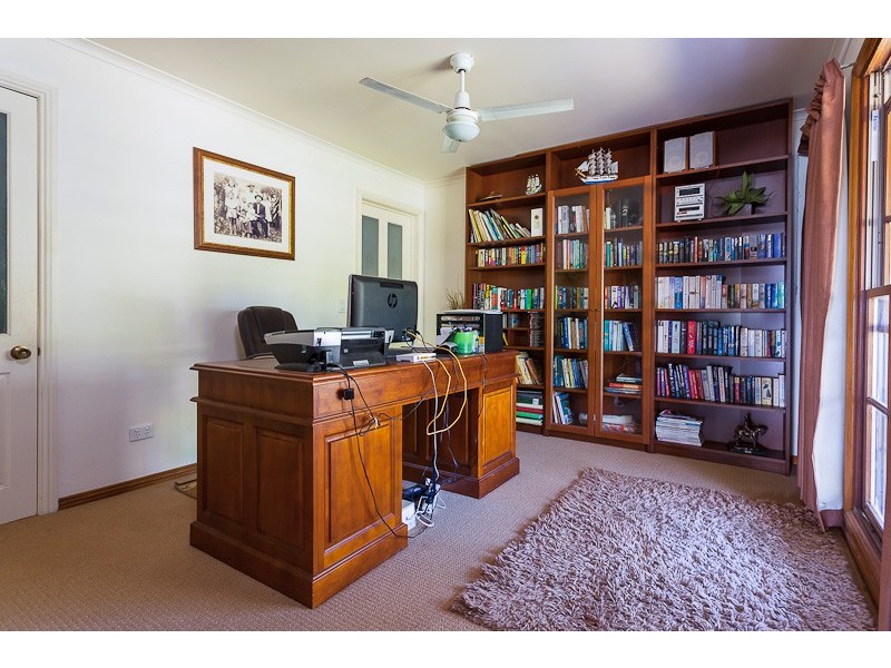 11 JUNE PDE, Lamb Island QLD 4184