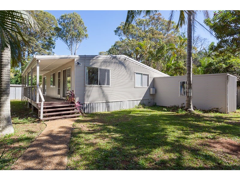 3 PAULA pde, Lamb Island QLD 4184