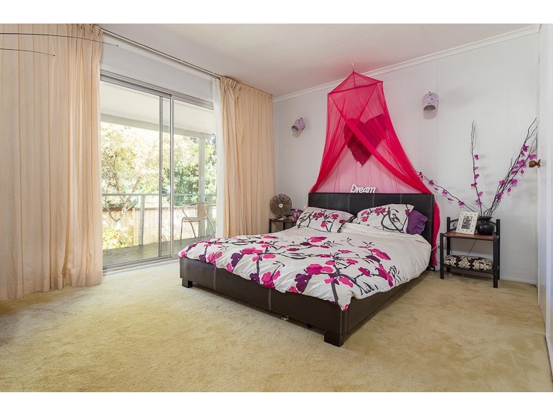 3 PAULA pde, Lamb Island QLD 4184