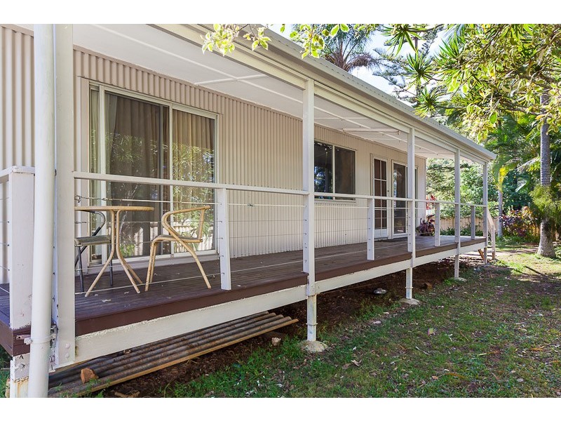 3 PAULA pde, Lamb Island QLD 4184