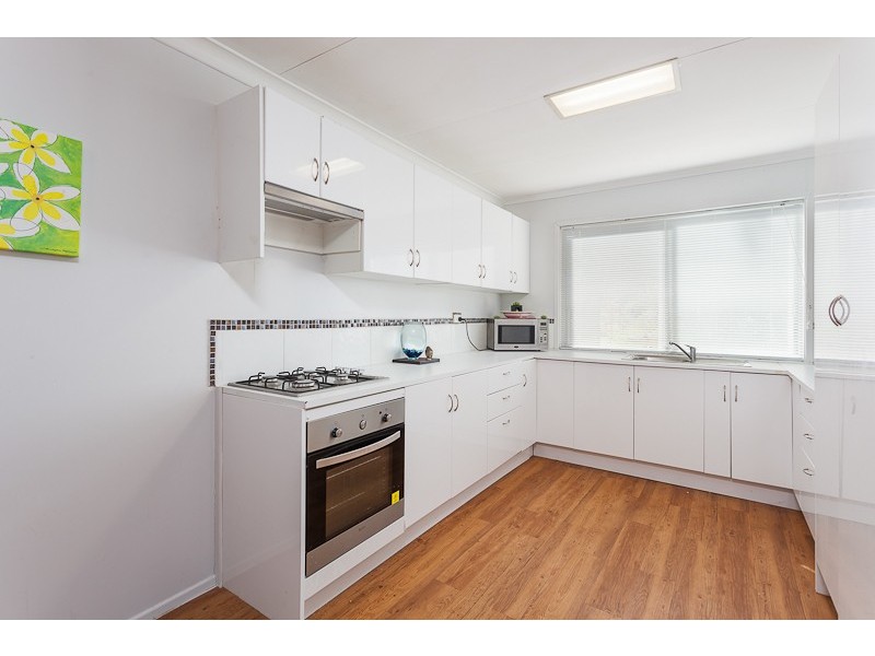 3 PAULA pde, Lamb Island QLD 4184