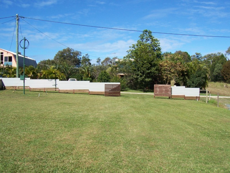 65 SCOTTS RD, Macleay Island QLD 4184