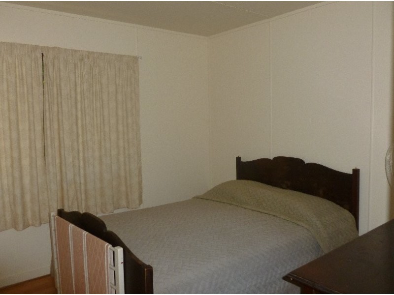 7 Coondooroopa Dve, Macleay Island QLD 4184