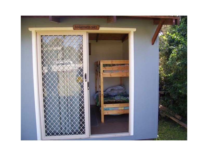 65 SCOTTS RD, Macleay Island QLD 4184