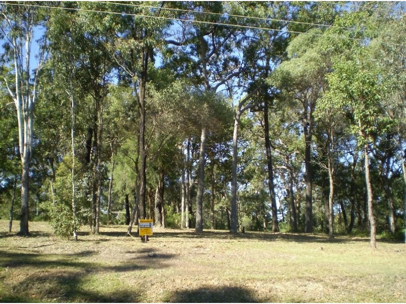 214 Kate St, Macleay Island QLD 4184