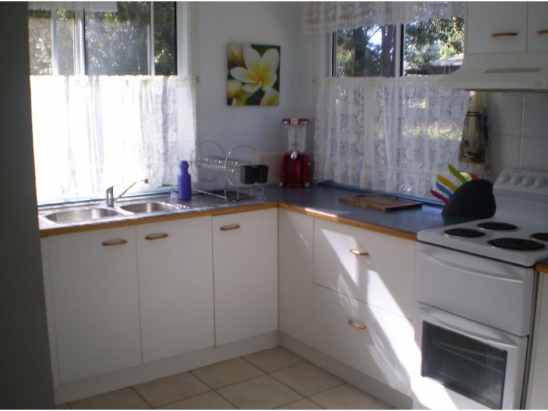 9-11 BARACOOTA, Macleay Island QLD 4184