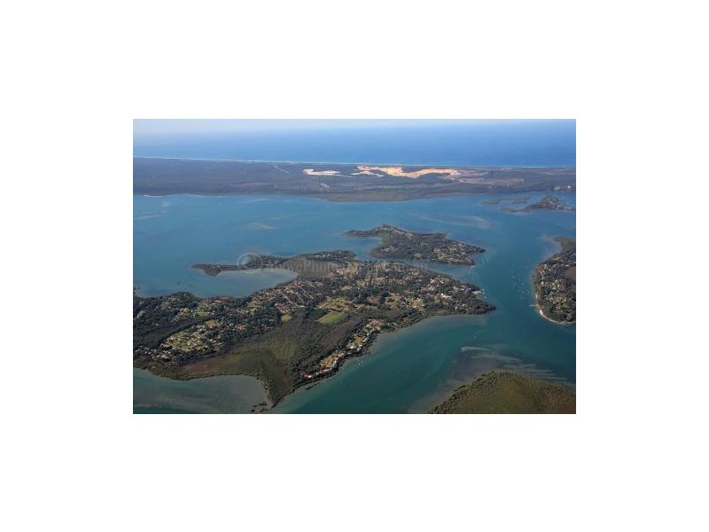 9-11 BARACOOTA, Macleay Island QLD 4184