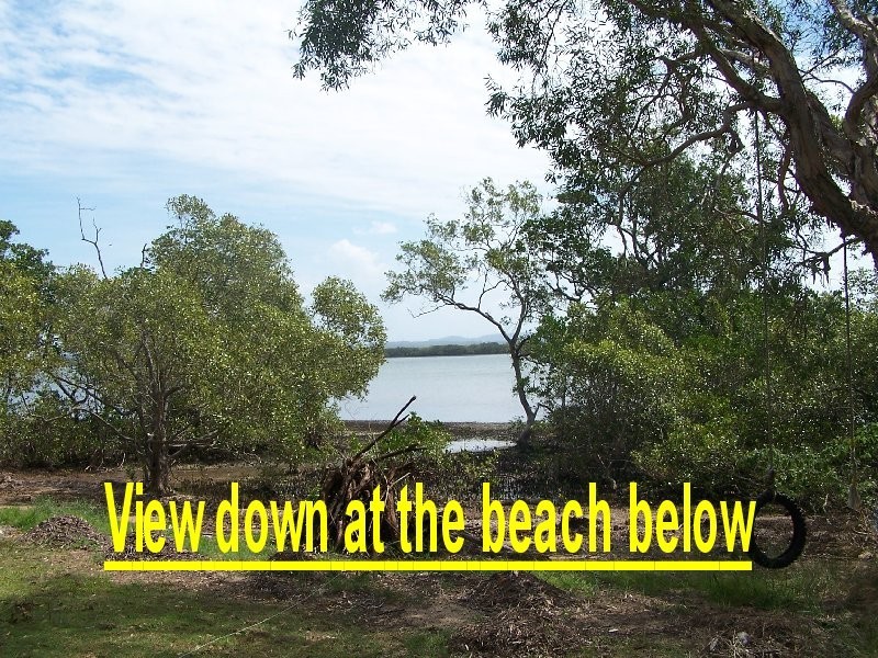 33 COAST RD, Macleay Island QLD 4184