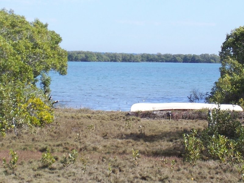 48 CHARLES TCE, Macleay Island QLD 4184