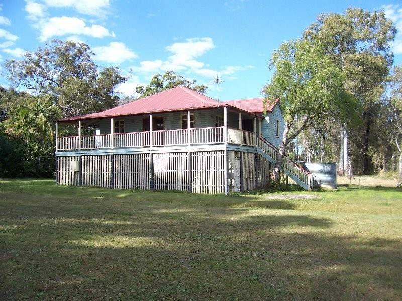 48 CHARLES TCE, Macleay Island QLD 4184