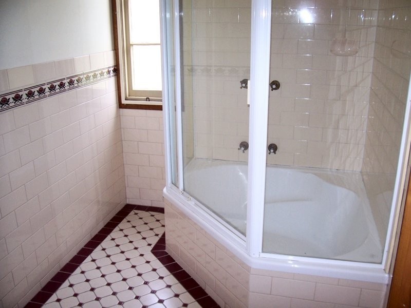 48 CHARLES TCE, Macleay Island QLD 4184