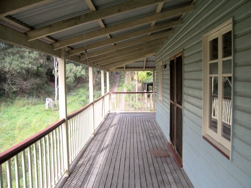 48 CHARLES TCE, Macleay Island QLD 4184