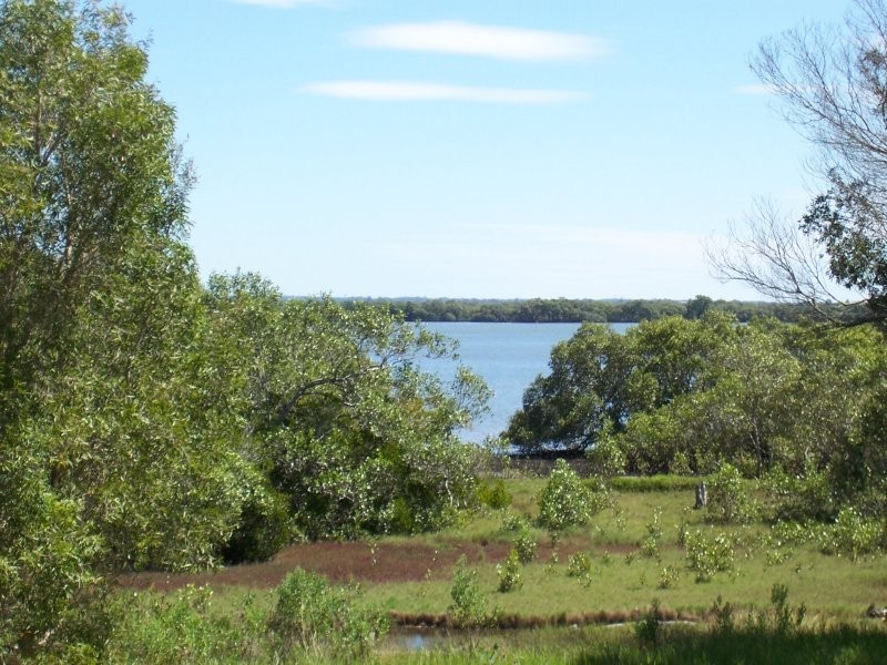 48 CHARLES TCE, Macleay Island QLD 4184