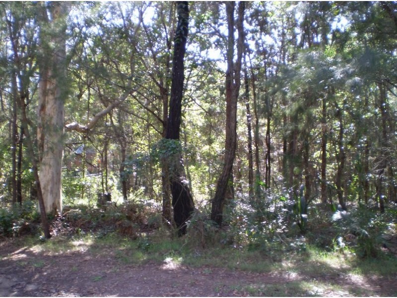 21 NOOGIE, Macleay Island QLD 4184