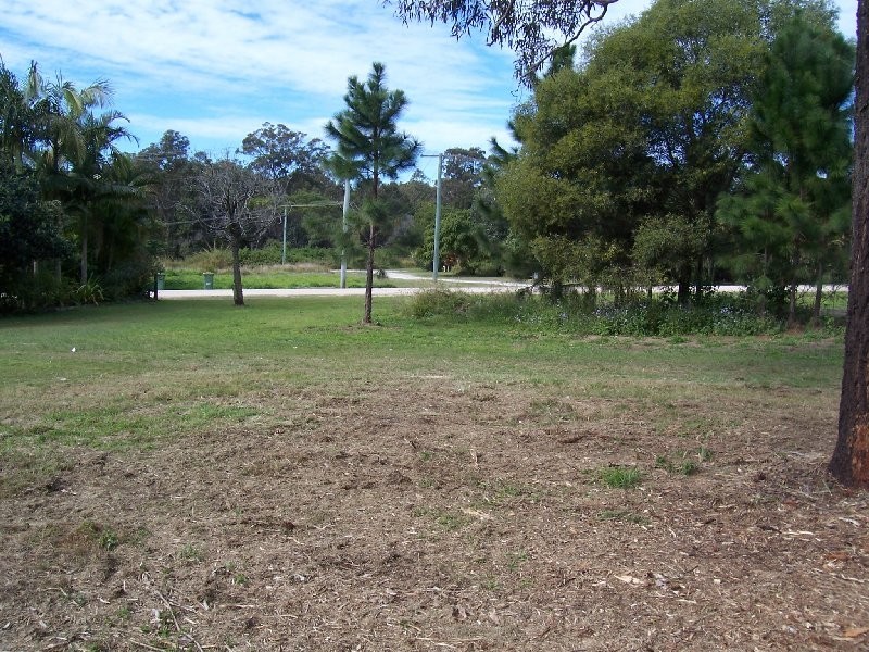 3 VINE ST, Macleay Island QLD 4184