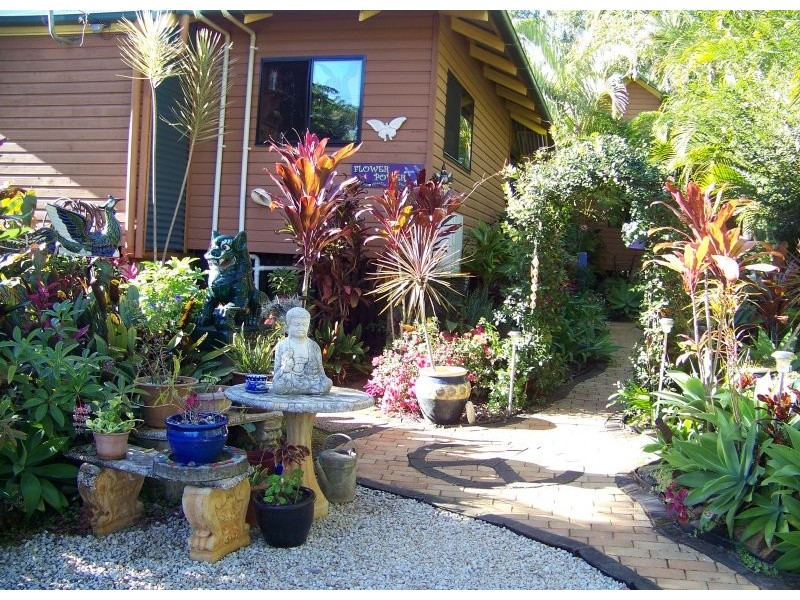 61 Lucas dr, Lamb Island QLD 4184