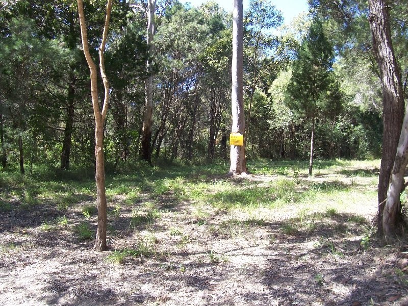 6 ATTUNGA ST, Macleay Island QLD 4184