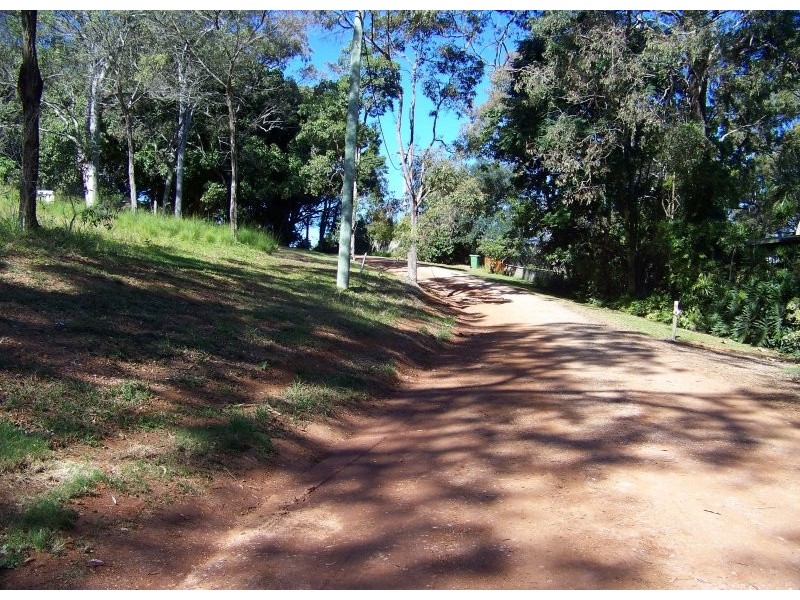 43 TINA av, Lamb Island QLD 4184