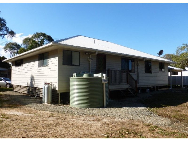 66 FRANCIS RD, Macleay Island QLD 4184