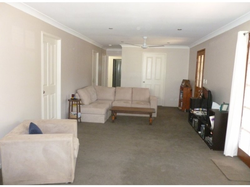 66 FRANCIS RD, Macleay Island QLD 4184