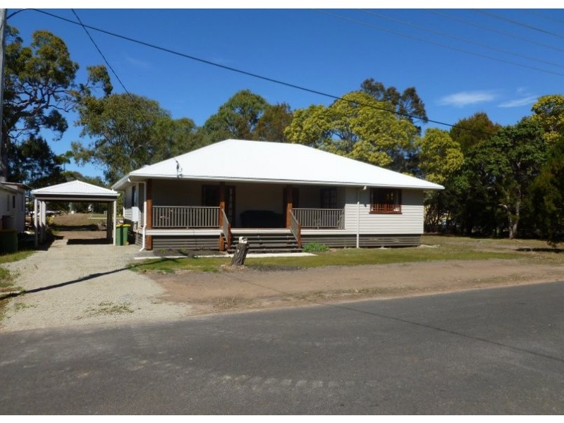 66 FRANCIS RD, Macleay Island QLD 4184