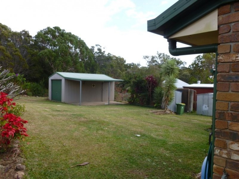 41-43 Barramundi Street, Macleay Island QLD 4184