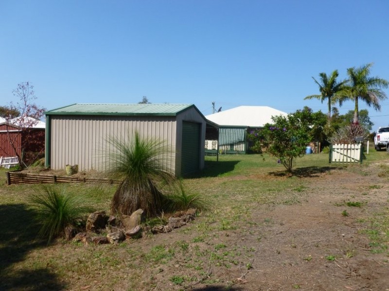 41-43 Barramundi Street, Macleay Island QLD 4184